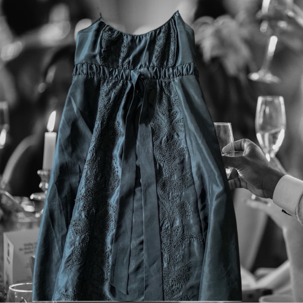 BANANA REPUBLIC BLACK COCKTAIL DRESS SZ 0